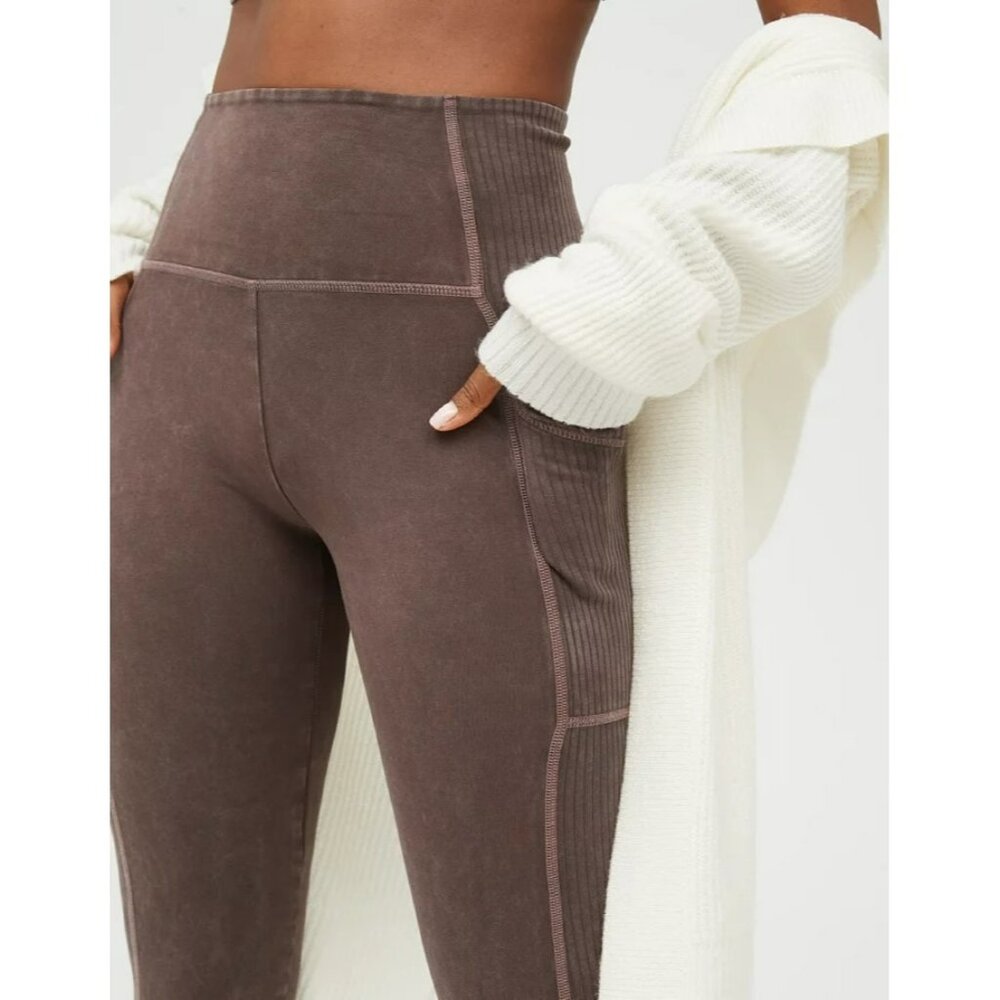 New Aerie High-Waisted  Cropped Leggings With Ribbed Texture & Pockets Size M